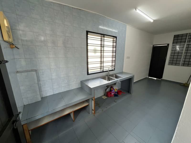 Rumah Teres 1 Tingkat untuk Dijual di Pekan Nanas (Johor) - XZ CHUA - Kitchen - PropertyGuru.com.my