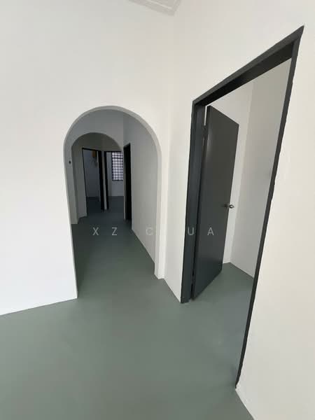 Rumah Teres 1 Tingkat untuk Dijual di Pekan Nanas (Johor) - XZ CHUA - Corridor - PropertyGuru.com.my
