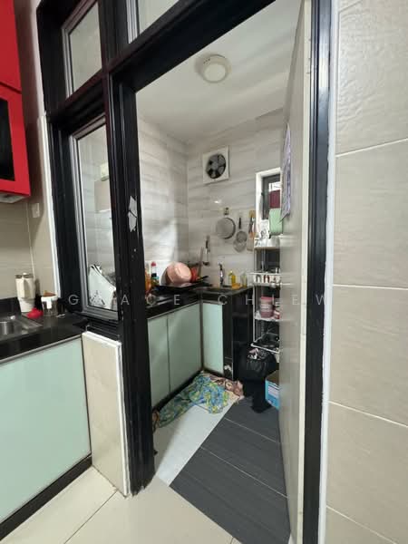 Rumah Teres 2-Tingkat untuk Dijual di Ulu Tiram (Johor) - Grace Chiew - Kitchen - PropertyGuru.com.my