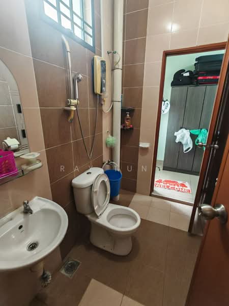 2-storey Terraced House for Sale in Taman Bestari Indah (Ulu Tiram) - Ray Tung - PropertyGuru.com.my