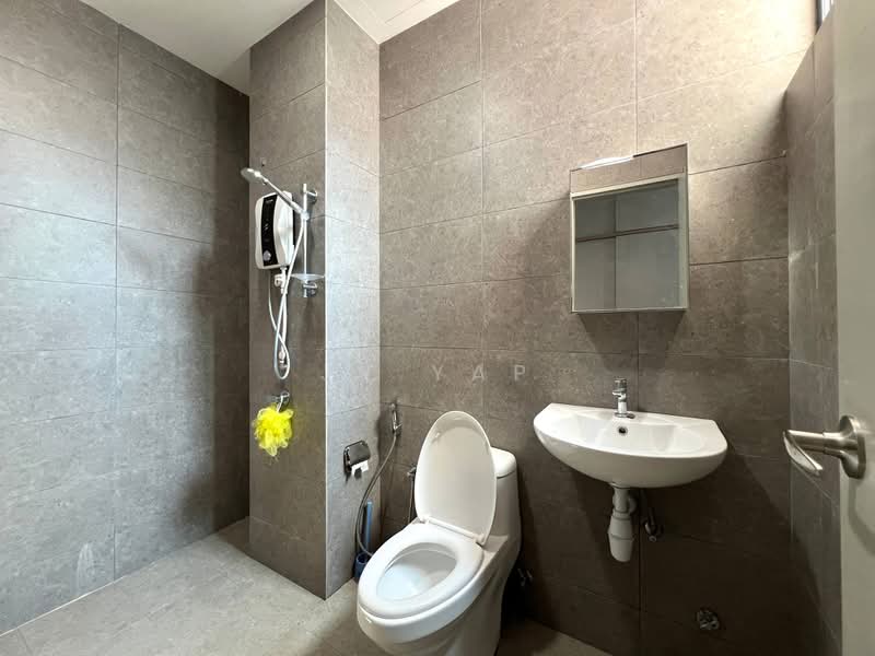 Kondominium untuk Disewa di Verando Residence - JY Yap - Bathroom - PropertyGuru.com.my