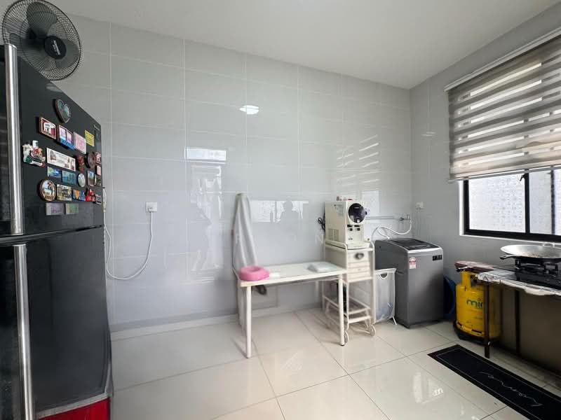 2-storey Terraced House for Sale in Taman Ekoflora (Johor Bahru) - Carson . - Kitchen - PropertyGuru.com.my