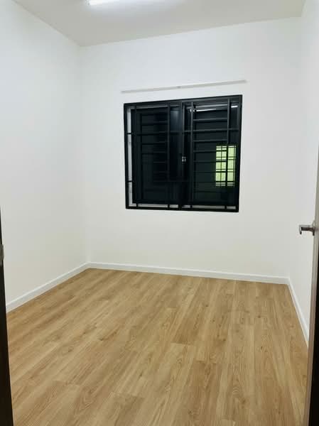 Rumah Flat untuk Dijual di Taman Tampoi Utama Flat - Diviya . - PropertyGuru.com.my