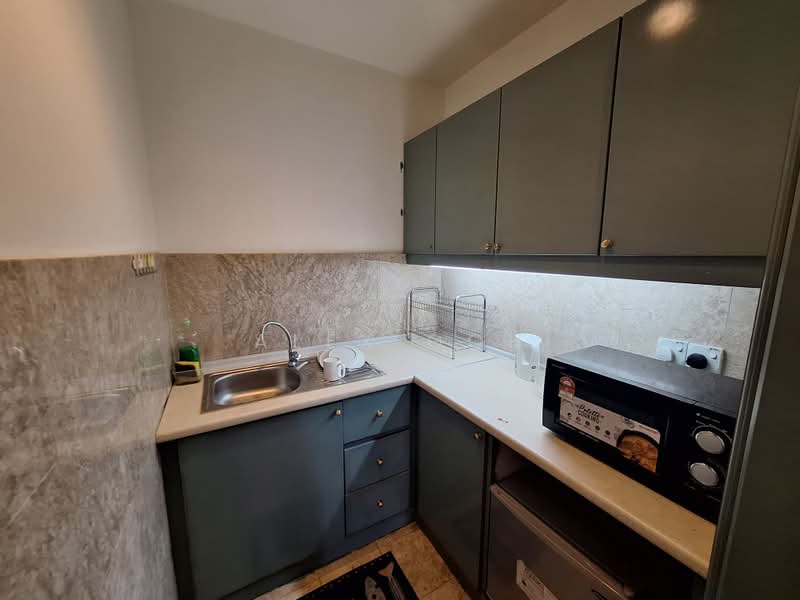 Servis Apartment untuk Dijual di Berjaya Times Square - Alex Goh - Kitchen - PropertyGuru.com.my