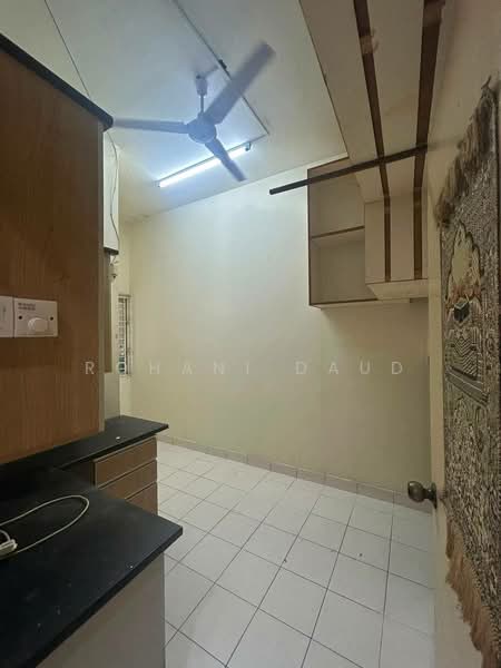 2-storey Terraced House for Rent in Kampung Sungai Ramal Dalam (Bangi) - Rohani Daud - Interior - PropertyGuru.com.my