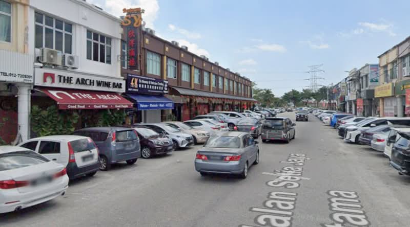 Shop for Sale in Batu Pahat (Johor) - Alexius Lim - Exterior - PropertyGuru.com.my