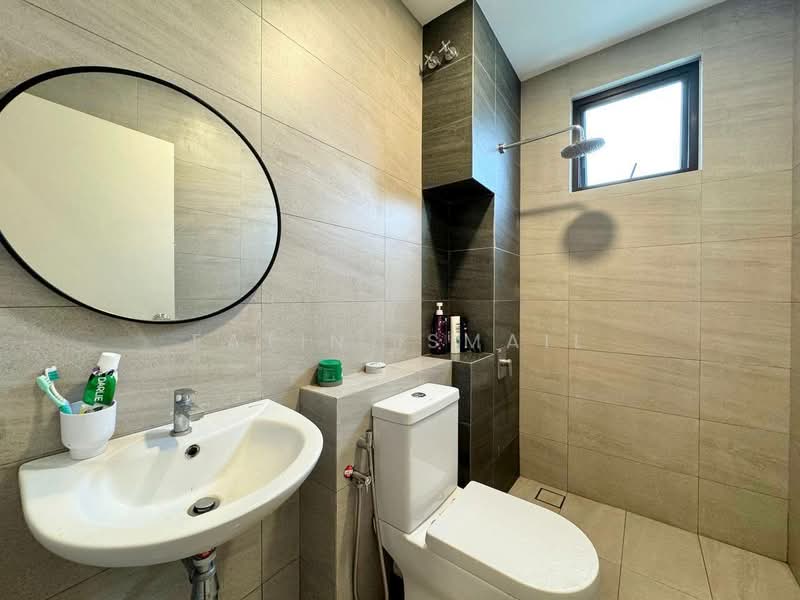 Semi-Detached House for Sale in Alam Sari (Bangi) - Fatin Ismail - Bathroom - PropertyGuru.com.my