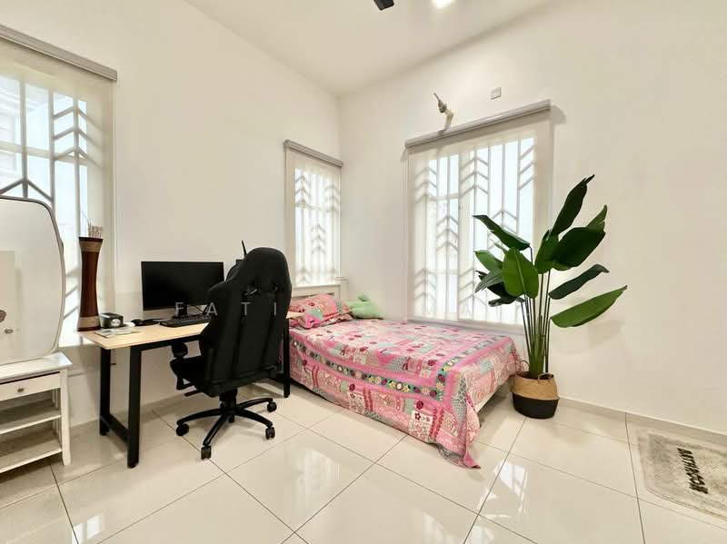 Semi-Detached House for Sale in Alam Sari (Bangi) - Fatin Ismail - Bedroom - PropertyGuru.com.my