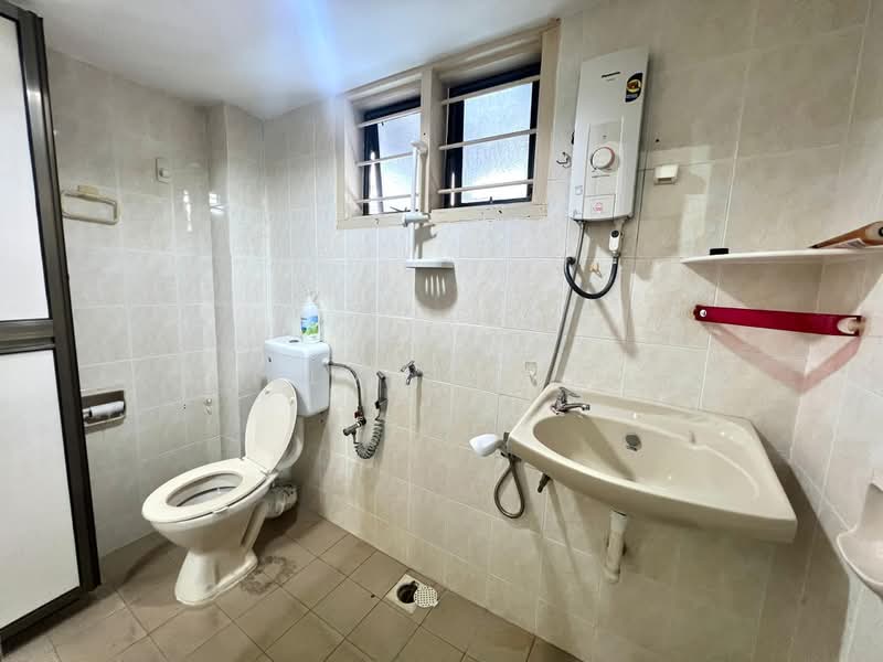 Rumah Teres 2 Tingkat untuk Dijual di Pantai Jerejak (Bayan Lepas) - Elvis Lim - Bathroom - PropertyGuru.com.my