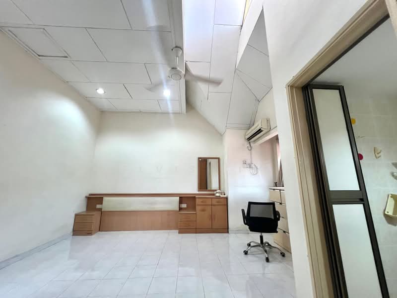 Rumah Teres 2 Tingkat untuk Dijual di Pantai Jerejak (Bayan Lepas) - Elvis Lim - Bedroom - PropertyGuru.com.my