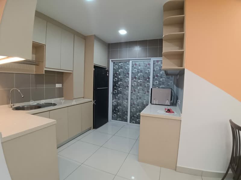 Kondominium untuk Disewa di Aurora Residence @ Lake Side City - Priya K Sritharan - Kitchen - PropertyGuru.com.my