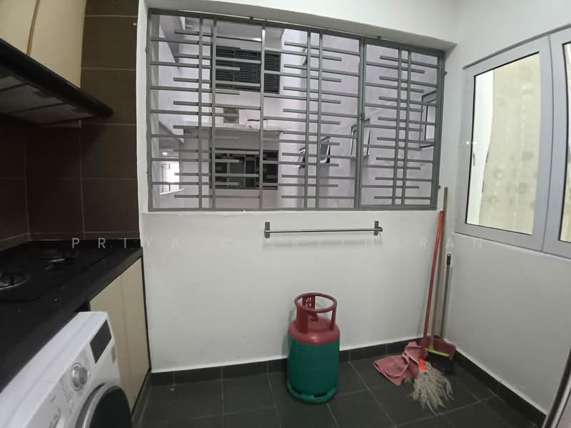 Kondominium untuk Disewa di Aurora Residence @ Lake Side City - Priya K Sritharan - Kitchen - PropertyGuru.com.my