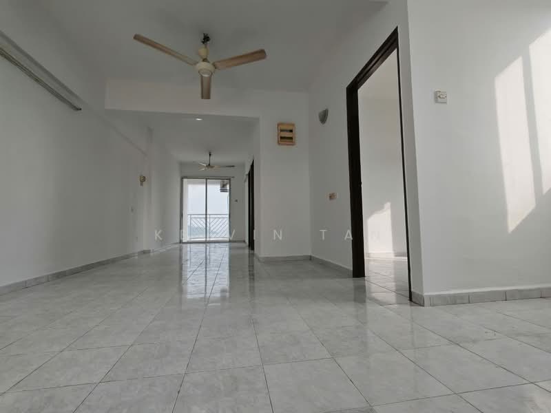 Pangsapuri untuk Disewa di BJ Court Apartment - Kelvin Tan - Living Room - PropertyGuru.com.my