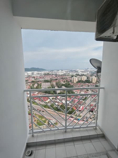 Pangsapuri untuk Disewa di BJ Court Apartment - Kelvin Tan - Balcony - PropertyGuru.com.my