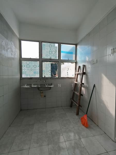 Pangsapuri untuk Disewa di BJ Court Apartment - Kelvin Tan - PropertyGuru.com.my