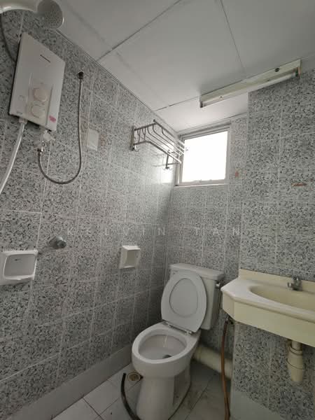Pangsapuri untuk Disewa di BJ Court Apartment - Kelvin Tan - PropertyGuru.com.my