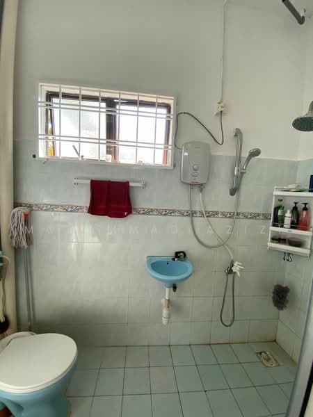Semi-Detached House for Sale in Taman Berjaya Permai (Kuantan) - Mohammad Azizi - PropertyGuru.com.my