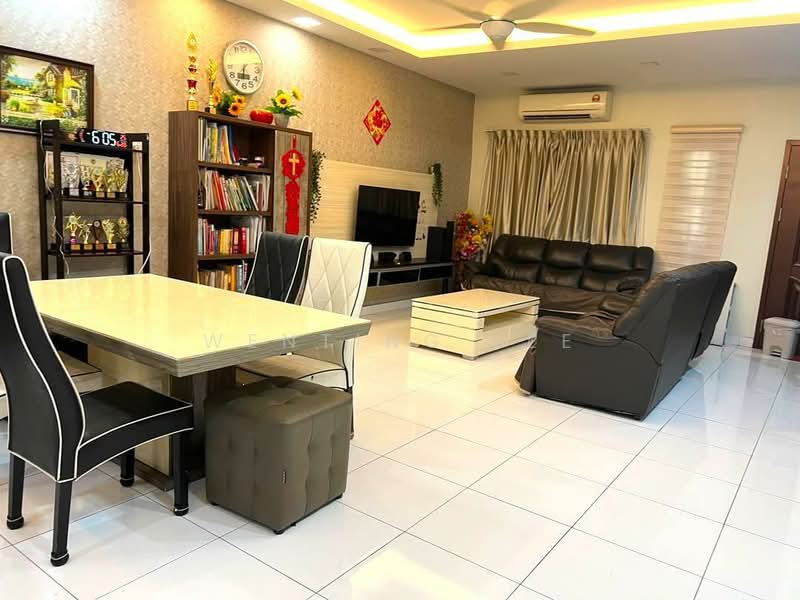 Rumah Teres 2-Tingkat untuk Dijual di Bandar Dato Onn (Tebrau) - Wenting Lee - Living Room - PropertyGuru.com.my