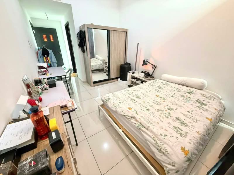 Servis Apartment untuk Dijual di Wave @ Marina Cove - Wenting Lee - Bedroom - PropertyGuru.com.my