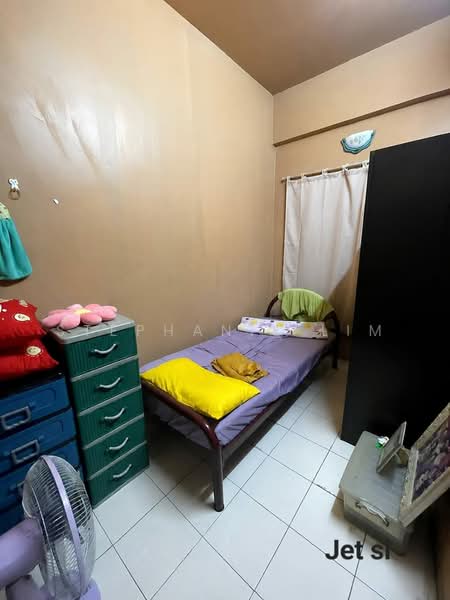 2-storey Terraced House for Sale in Taman Suria Pendamar (Pelabuhan Klang) - Stephanie Lim - Bedroom - PropertyGuru.com.my