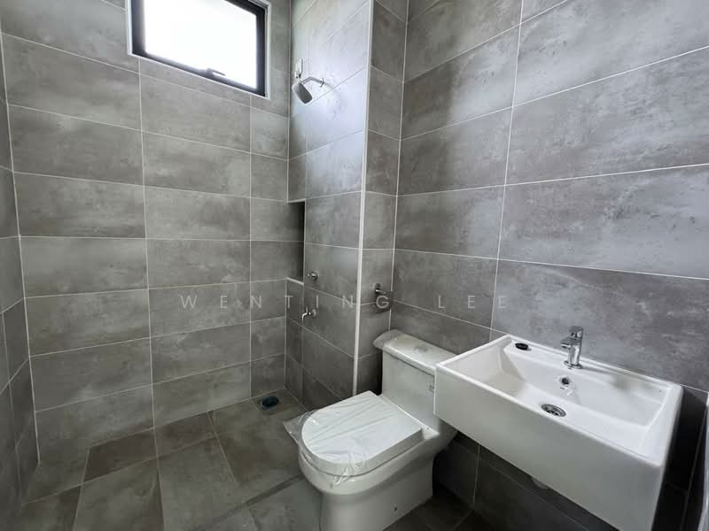 Rumah Kluster untuk Dijual di Iskandar Puteri (Nusajaya) (Johor) - Wenting Lee - Bathroom - PropertyGuru.com.my