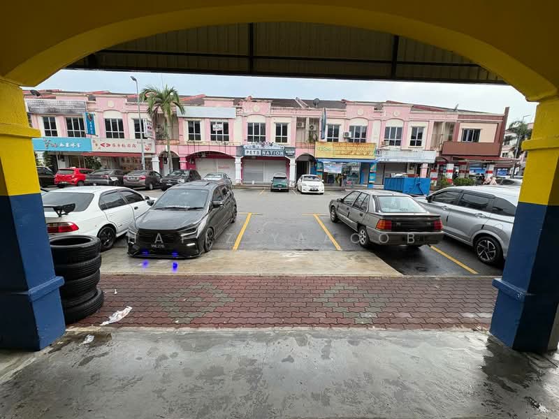 Shop / Office for Sale in Taman Semenyih Sentral (Semenyih) - Hafiz Yaacob - Exterior - PropertyGuru.com.my