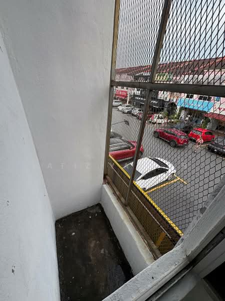 Shop / Office for Sale in Taman Semenyih Sentral (Semenyih) - Hafiz Yaacob - Exterior - PropertyGuru.com.my