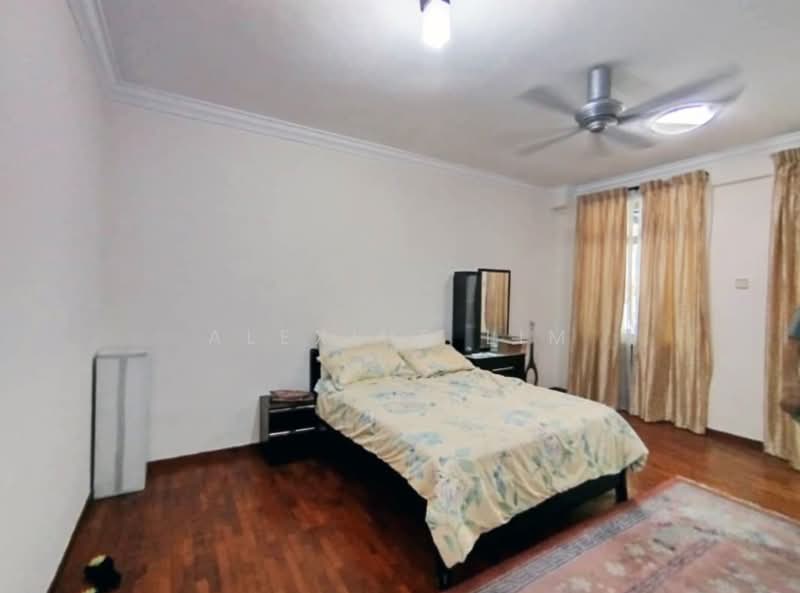 Rumah Teres 2.5 Tingkat untuk Dijual di Taman Sutera (Johor Bahru) - Alexius Lim - Bedroom - PropertyGuru.com.my