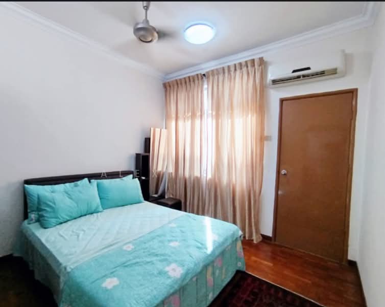 Rumah Teres 2.5 Tingkat untuk Dijual di Taman Sutera (Johor Bahru) - Alexius Lim - Bedroom - PropertyGuru.com.my