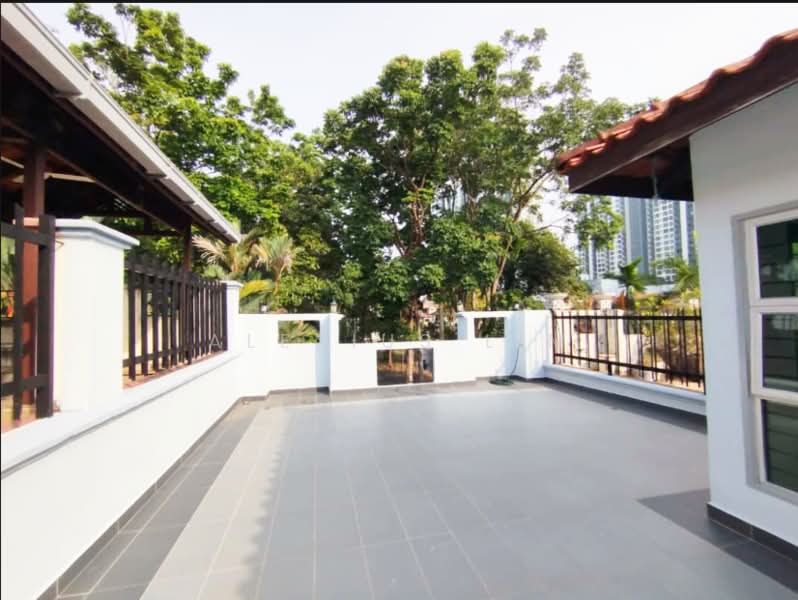 Rumah Teres 2.5 Tingkat untuk Dijual di Taman Sutera (Johor Bahru) - Alexius Lim - Exterior - PropertyGuru.com.my