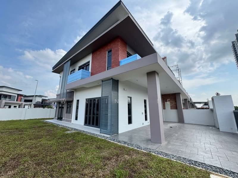 Semi-Detached House for Sale in Bandar Uda Utama (Johor Bahru) - Wenting Lee - Exterior - PropertyGuru.com.my