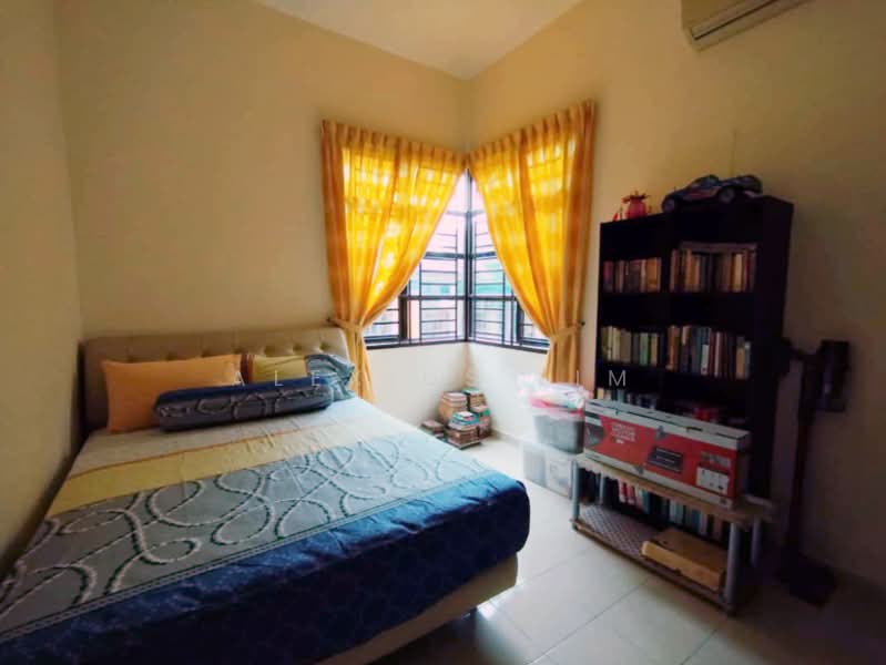 Rumah Berkembar untuk Dijual di Taman Nusa Idaman (Iskandar Puteri (Nusajaya)) - Alexius Lim - Bedroom - PropertyGuru.com.my