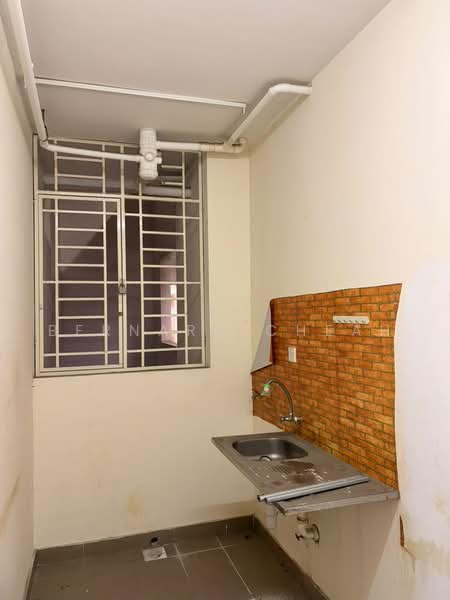 Servis Apartment untuk Disewa di Platinum Lake PV 21 - Bernard Cheah - Kitchen - PropertyGuru.com.my