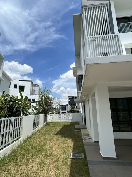 3-storey Terraced House for Sale in Shah Alam (Selangor) - Sky Wong - Exterior - PropertyGuru.com.my