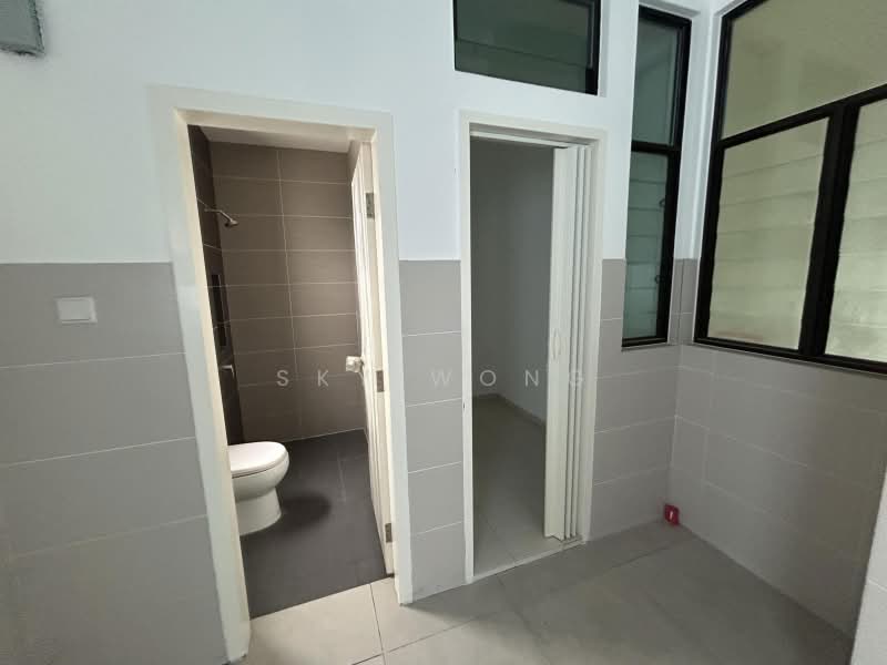 3-storey Terraced House for Sale in Shah Alam (Selangor) - Sky Wong - Bathroom - PropertyGuru.com.my