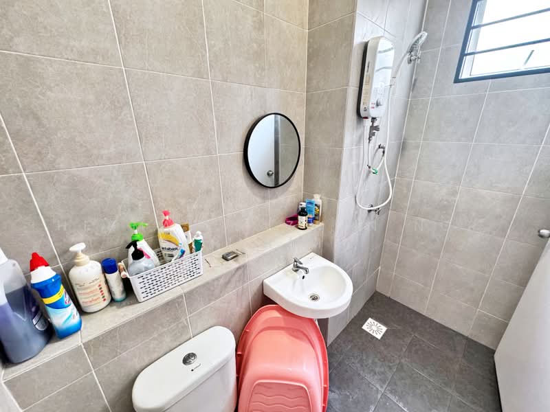 Kondominium untuk Disewa di Residensi Adelia 2 - Herman Sazwan Nor Rahim - Bathroom - PropertyGuru.com.my