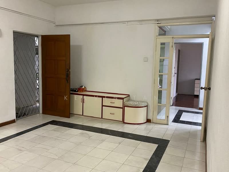 Rumah Flat untuk Disewa di Taman Bukit Jambul - Kelvin Tan - Living Room - PropertyGuru.com.my