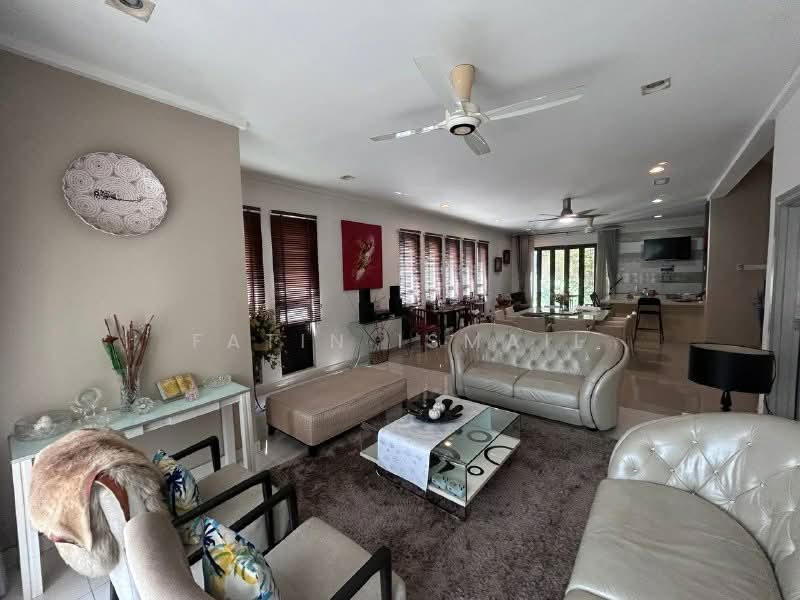 Rumah Teres 3 Tingkat untuk Dijual di Taman Melawati (Ulu Kelang) - Fatin Ismail - Living Room - PropertyGuru.com.my