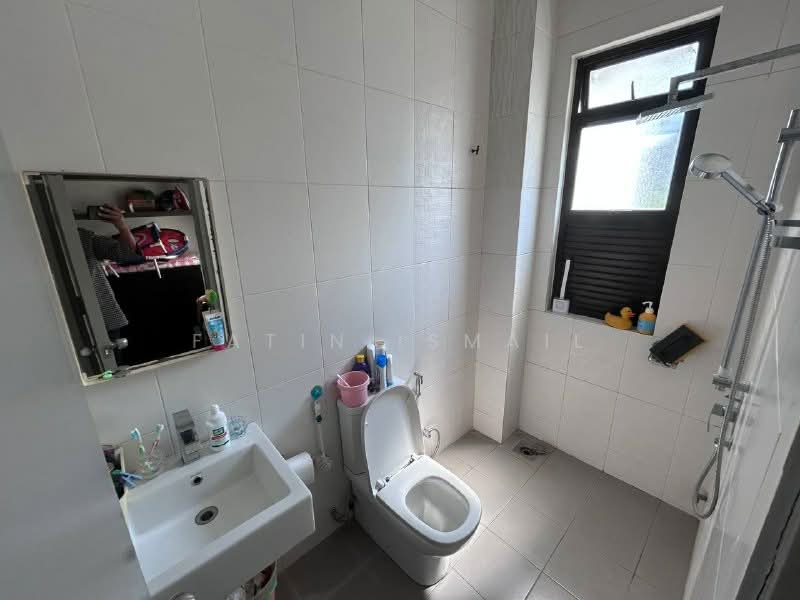 Rumah Teres 3 Tingkat untuk Dijual di Taman Melawati (Ulu Kelang) - Fatin Ismail - Bathroom - PropertyGuru.com.my
