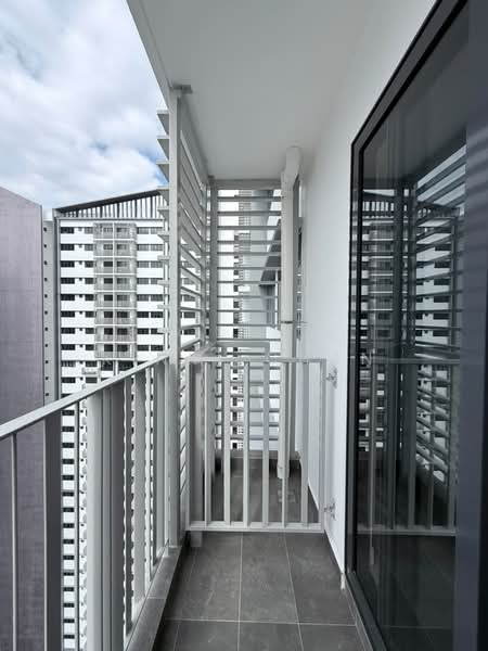 Kediaman Servis untuk Disewa di M Astra - KINKI CHAN - Balcony - PropertyGuru.com.my