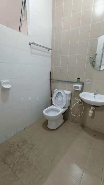 Rumah Teres 2 Tingkat untuk Dijual di Shah Alam (Selangor) - Sky Wong - Bathroom - PropertyGuru.com.my