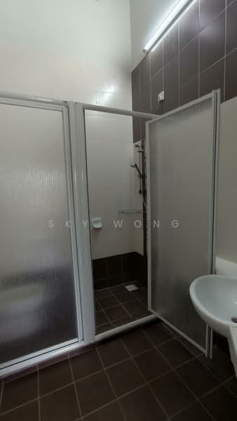 Rumah Teres 2 Tingkat untuk Dijual di Shah Alam (Selangor) - Sky Wong - Bathroom - PropertyGuru.com.my