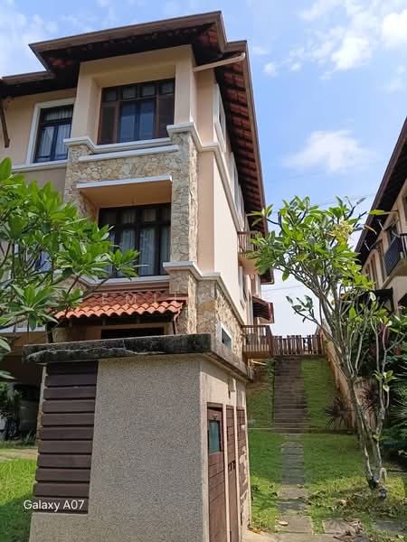Rumah Banglo untuk Disewa di Seksyen U1 (Glenmarie) - Emily Lee - PropertyGuru.com.my