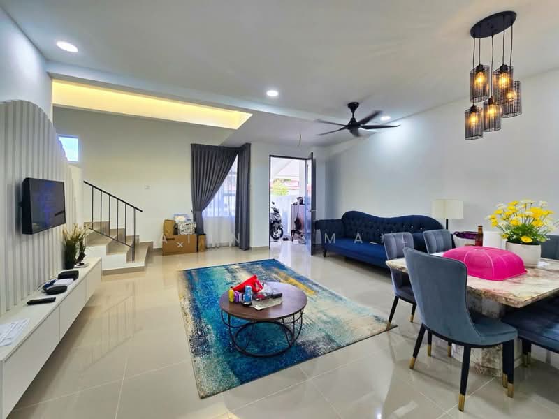 Terraced House for Sale in Klang (Selangor) - Fatin Ismail - Living Room - PropertyGuru.com.my