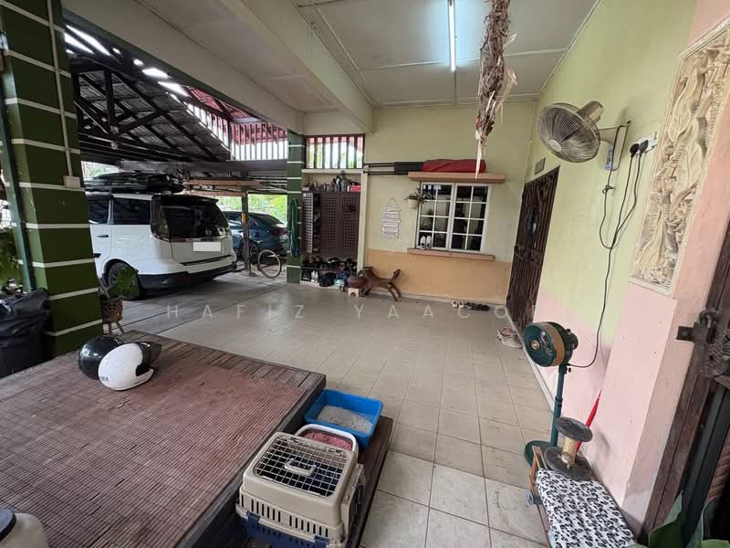 Bungalow for Sale in Taman Aisyah (Shah Alam) - Hafiz Yaacob - Exterior - PropertyGuru.com.my