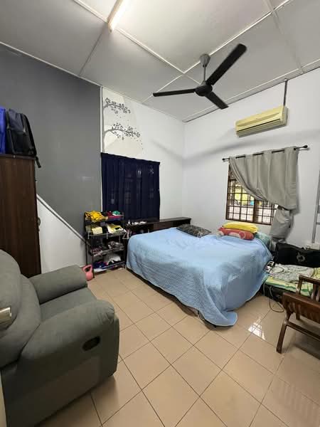 Bungalow for Sale in Taman Aisyah (Shah Alam) - Hafiz Yaacob - Bedroom - PropertyGuru.com.my
