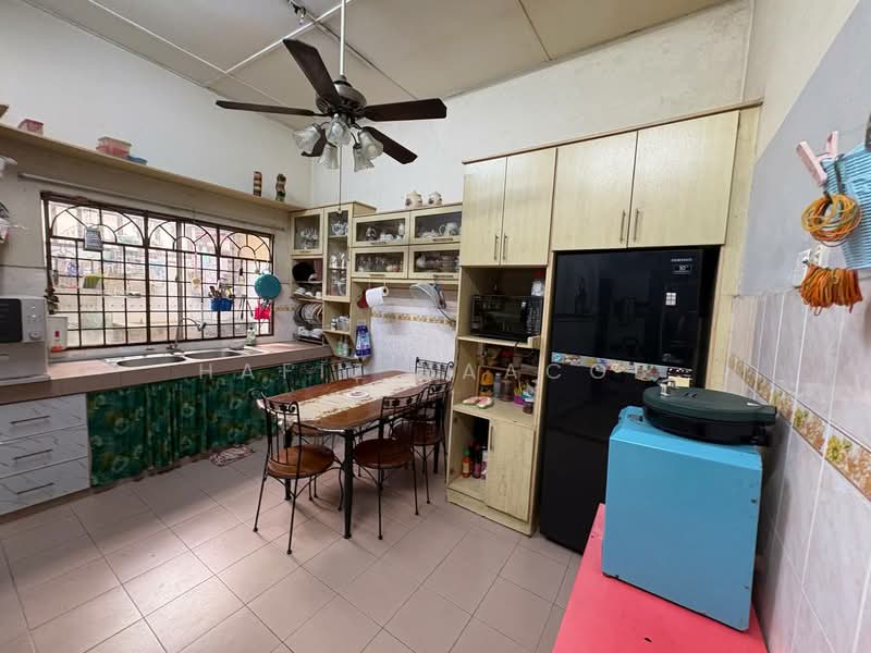 Bungalow for Sale in Taman Aisyah (Shah Alam) - Hafiz Yaacob - Kitchen - PropertyGuru.com.my