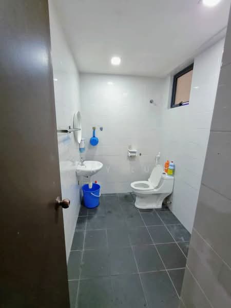 Servis Apartment untuk Disewa di Service Residence @ Landmark Residence 2 - Cony Lum - Bathroom - PropertyGuru.com.my