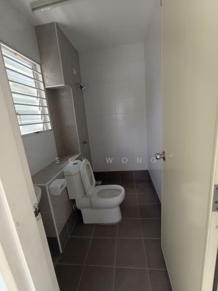 Cluster House for Sale in Setia Impian (Setia Alam) - Sky Wong - Bathroom - PropertyGuru.com.my