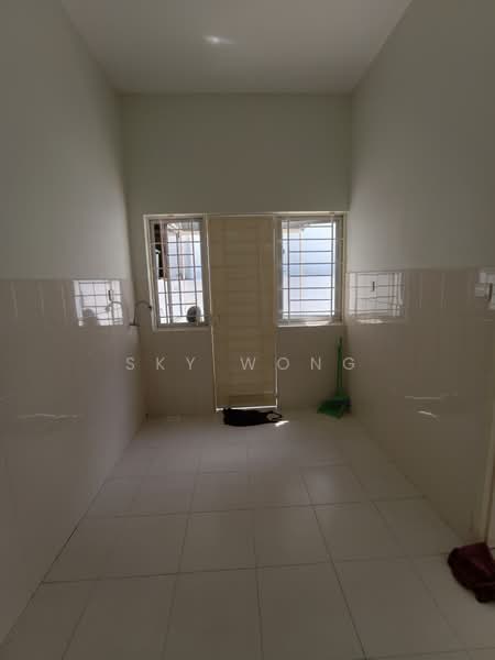 Cluster House for Sale in Setia Impian (Setia Alam) - Sky Wong - Kitchen - PropertyGuru.com.my